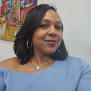 Meet your Posher, Posh